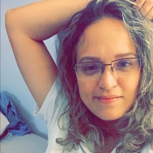 Meet your Posher, Gabriela